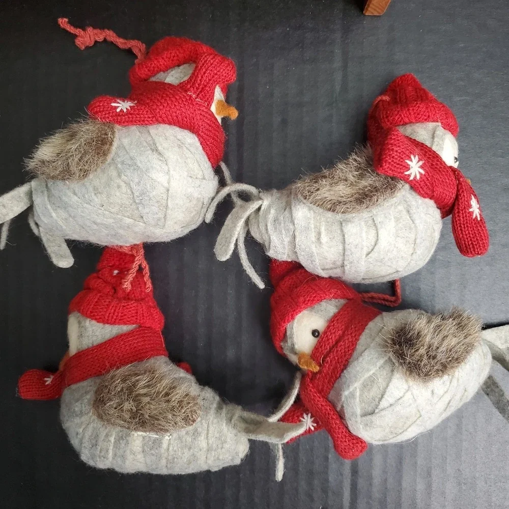 Gray‎ Felt Christmas Birds W/ Red Winter Hat Scarf Set Of 4 Tiered Tray Decor *